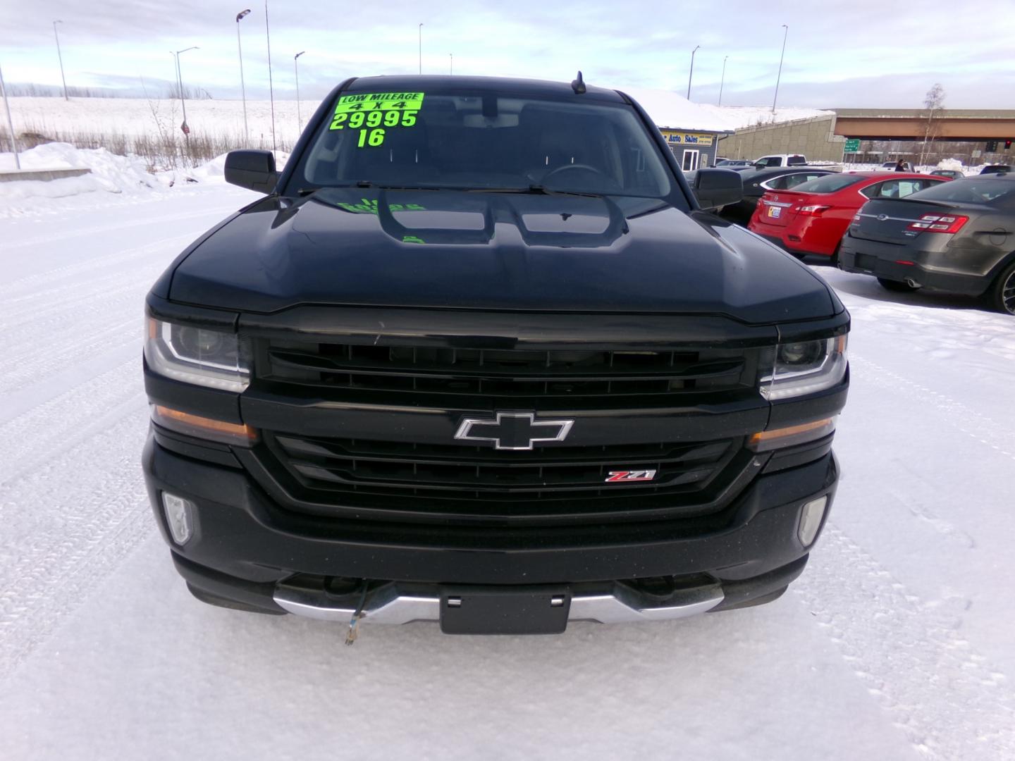 2016 Black Chevrolet Silverado 1500 LT Crew Cab 4WD Z71 (3GCUKREC4GG) with an 5.3L V8 OHV 16V engine, 6A transmission, located at 2630 Philips Field Rd., Fairbanks, AK, 99709, (907) 458-0593, 64.848068, -147.780609 - Photo#1